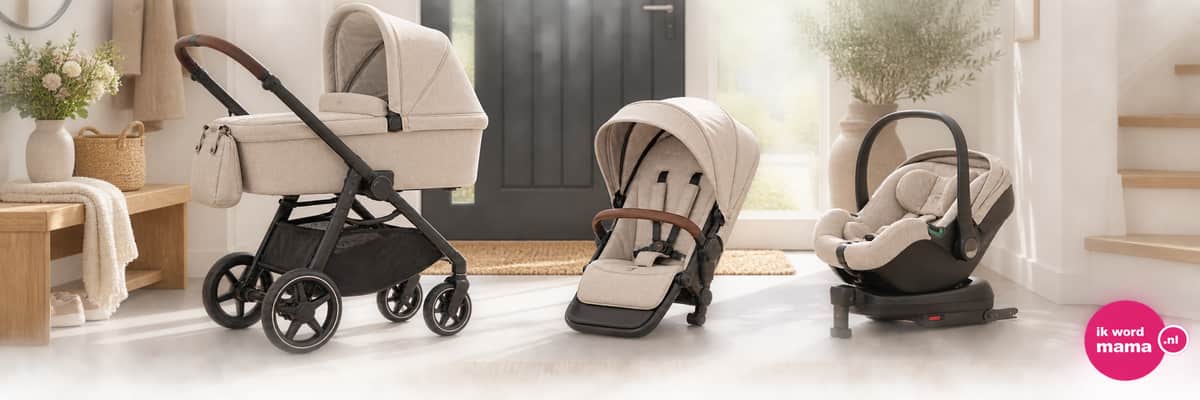 Sfeerbeeld bij kinderwagen 4 in 1 met het ik word mama-logo