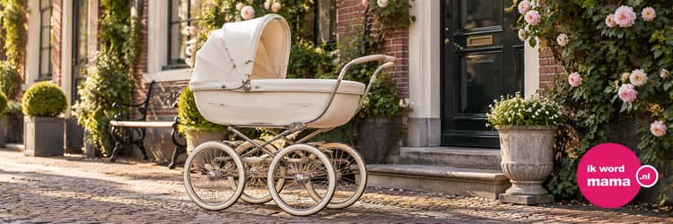 Sfeerbeeld bij retro kinderwagen met het ik word mama-logo